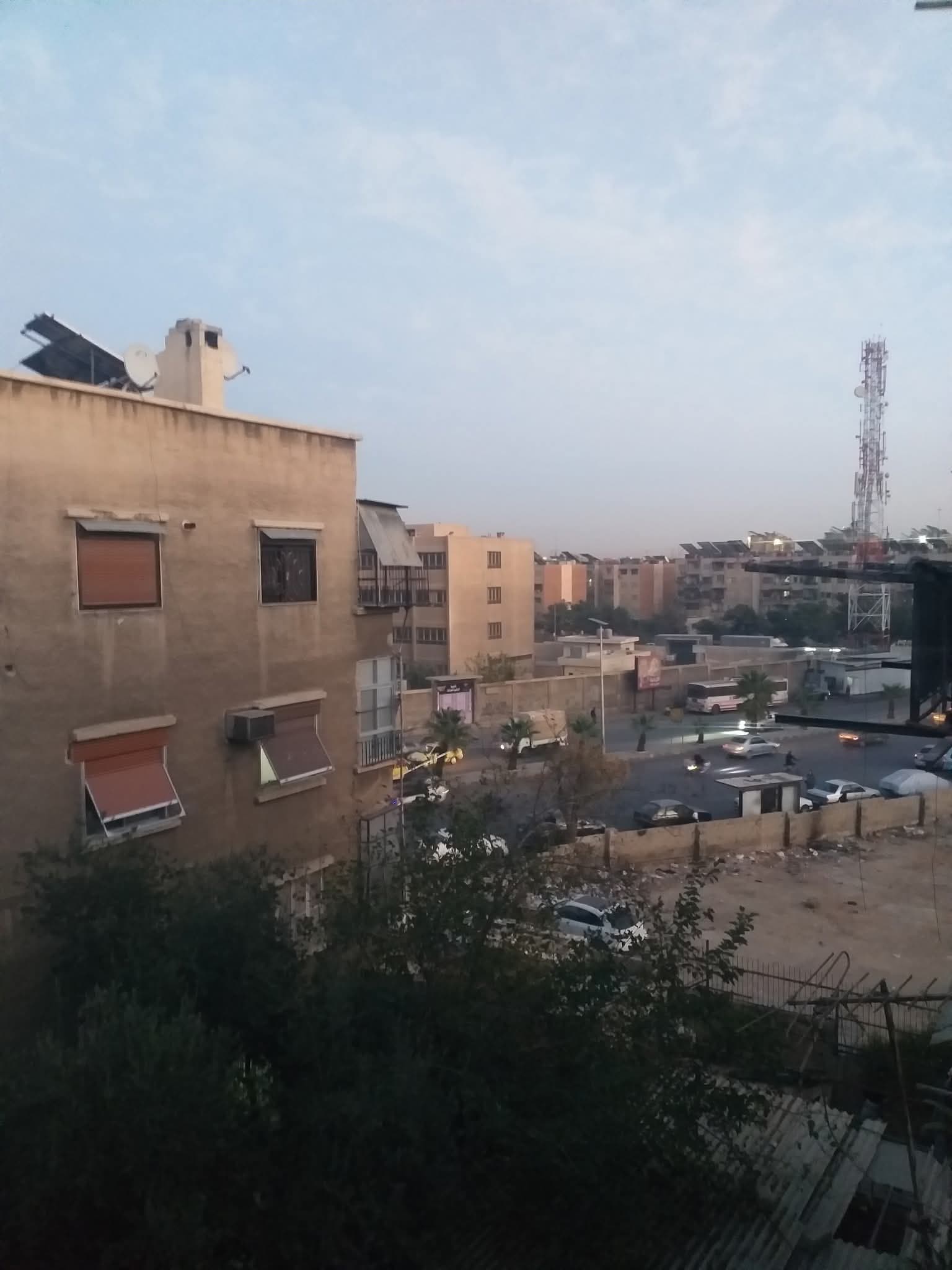 شقة سكنية في بداية الزاهرة القديمة 