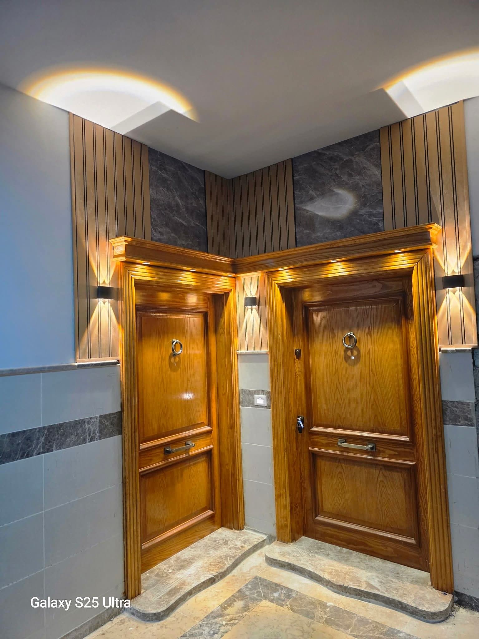 شقة للبيع في أشرفية صحنايا 